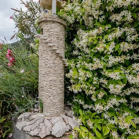 In With Seaview, Terrace, Air Condition, Wifi