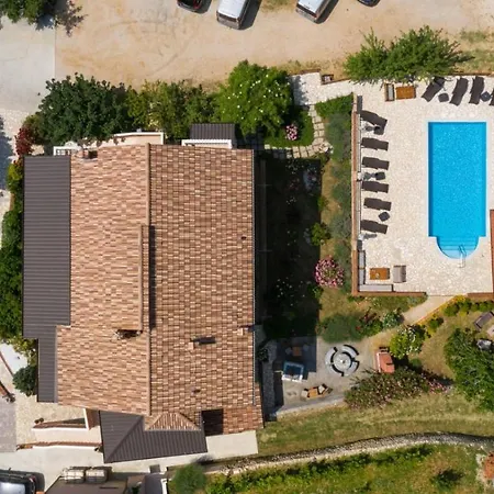 Apartamento In With Seaview, Terrace, Air Condition, Wifi Mundanije
