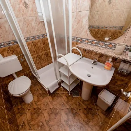 Apartman In With Seaview, Terrace, Air Condition, Wifi *