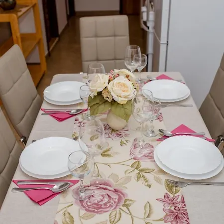 In With Seaview, Terrace, Air Condition, Wifi
