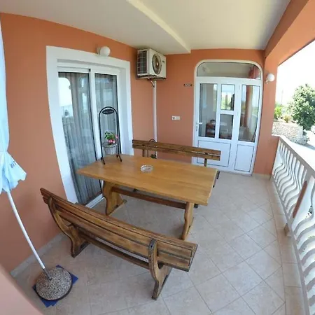 In With Seaview, Terrace, Air Condition, Wifi