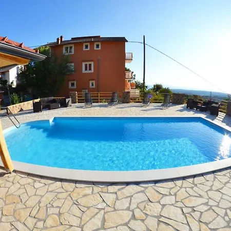 In With Seaview, Terrace, Air Condition, Wifi *