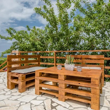 In With Seaview, Terrace, Air Condition, Wifi