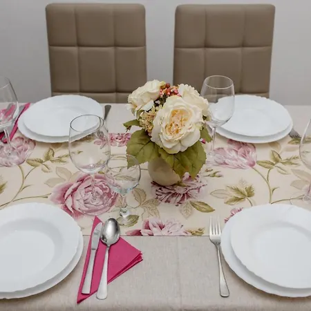 In With Seaview, Terrace, Air Condition, Wifi
