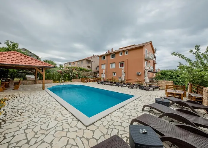 アパート In With Seaview, Terrace, Air Condition, Wifi Mundanije