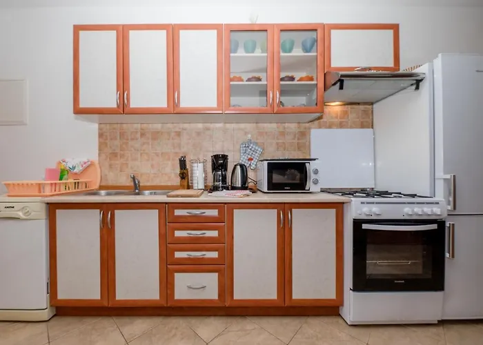 アパート In With Seaview, Terrace, Air Condition, Wifi *