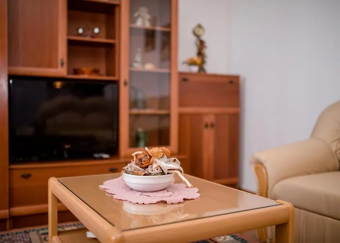 アパート In With Seaview, Terrace, Air Condition, Wifi Mundanije