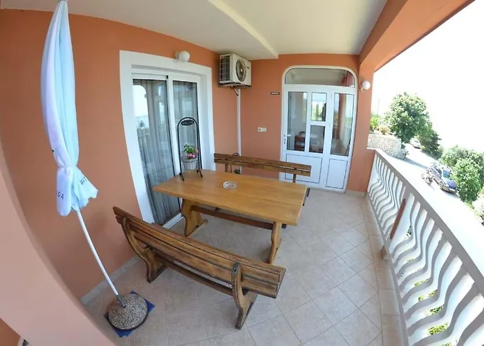 In With Seaview, Terrace, Air Condition, Wifi